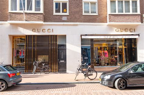 gucci amsterdam hours.